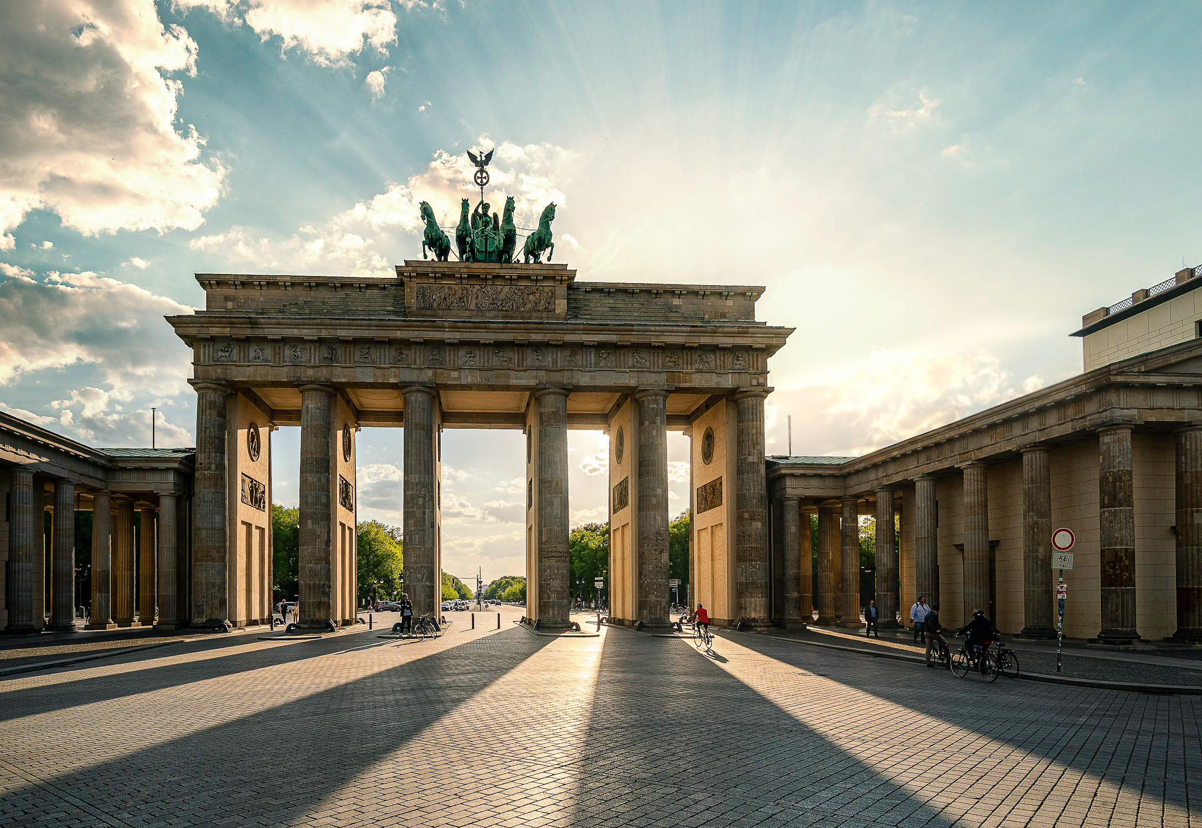 berlin booking hotels